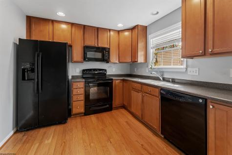 43 Robin Lane Morgantown WV 26508