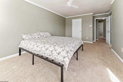 43 Robin Lane Morgantown WV 26508