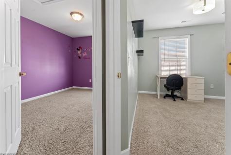43 Robin Lane Morgantown WV 26508