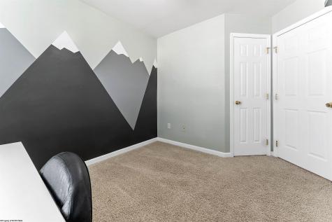 43 Robin Lane Morgantown WV 26508