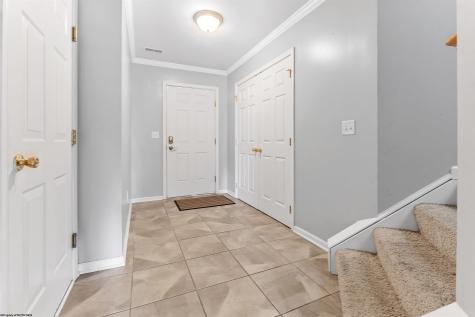 43 Robin Lane Morgantown WV 26508
