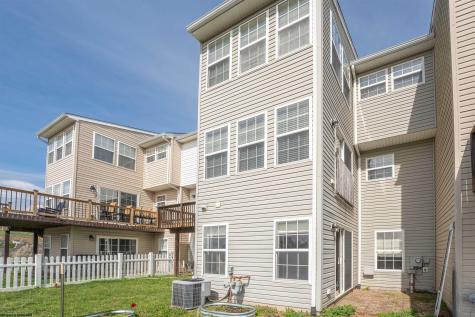 43 Robin Lane Morgantown WV 26508