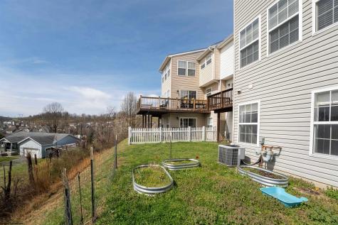 43 Robin Lane Morgantown WV 26508