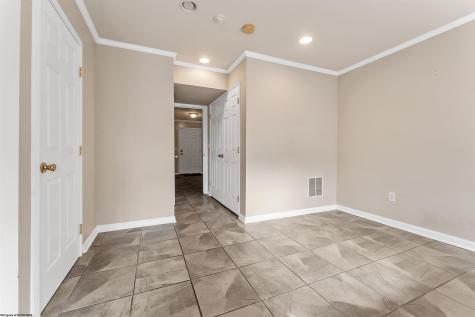 43 Robin Lane Morgantown WV 26508