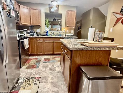 102 Kingsbury Court Fairmont WV 26554