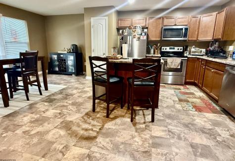 102 Kingsbury Court Fairmont WV 26554