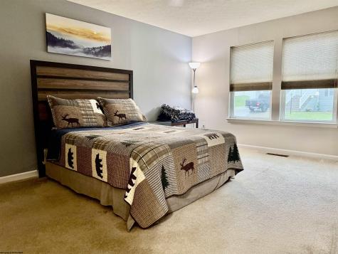 102 Kingsbury Court Fairmont WV 26554