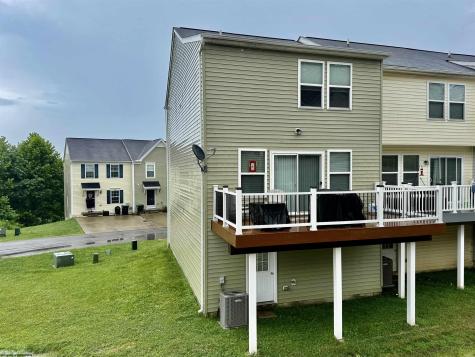 102 Kingsbury Court Fairmont WV 26554