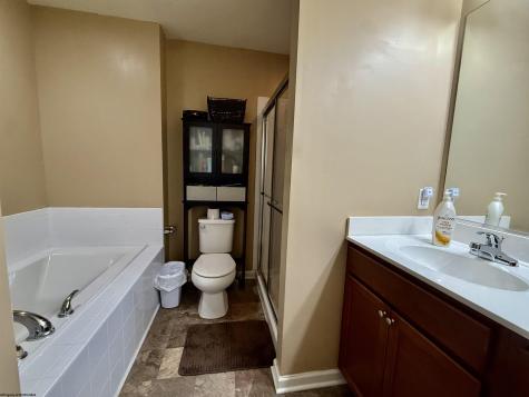 102 Kingsbury Court Fairmont WV 26554
