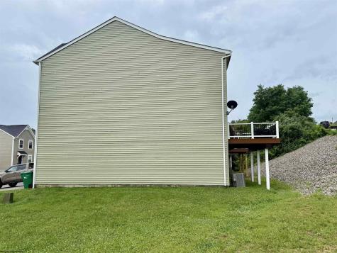 102 Kingsbury Court Fairmont WV 26554