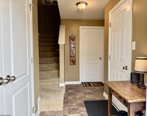 102 Kingsbury Court Fairmont WV 26554