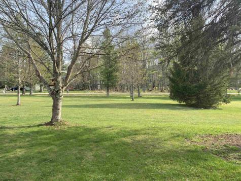 100 Deerfield Village Circle Davis WV 26260