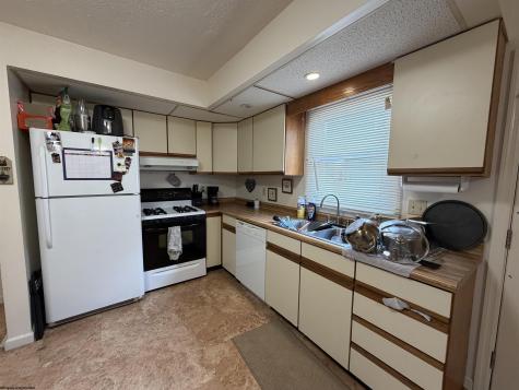 38 Cliffside Drive Morgantown WV 26501