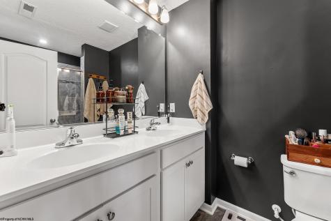 511 Turquoise Lane Morgantown WV 26508