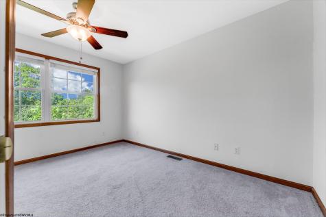 25 Hannah Lane Morgantown WV 26505