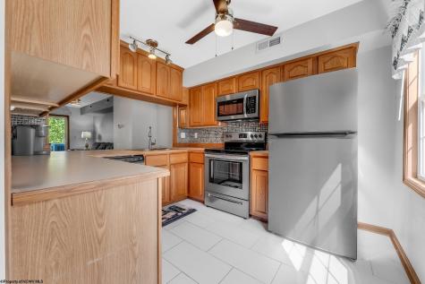 25 Hannah Lane Morgantown WV 26505