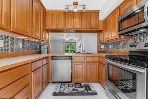 25 Hannah Lane Morgantown WV 26505