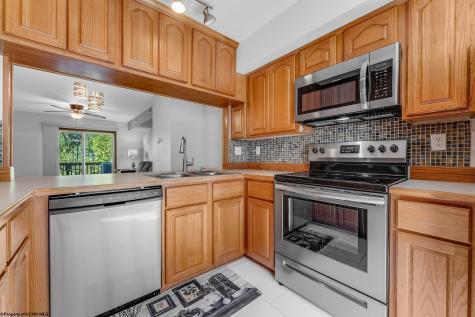 25 Hannah Lane Morgantown WV 26505