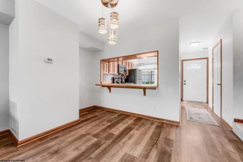 25 Hannah Lane Morgantown WV 26505