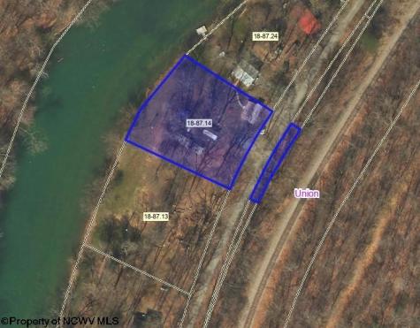 1050 Mcgee Lane Volga WV 26238