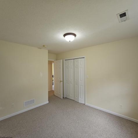 90 Clear Spring Drive Morgantown WV 26508