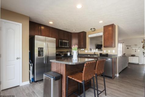 206 Summerfield Drive Morgantown WV 26508