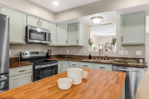 111 Park Place Drive Morgantown WV 26508