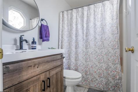 4030 Pinehurst Drive Morgantown WV 26505