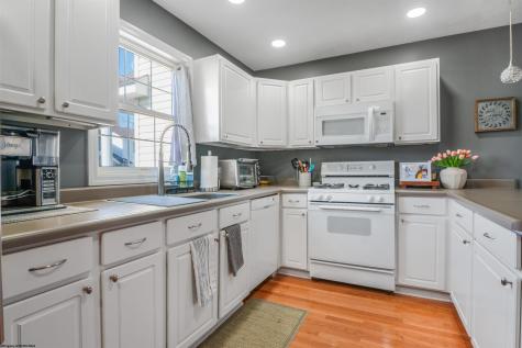 4030 Pinehurst Drive Morgantown WV 26505