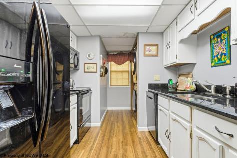 85 Pinewood Road Clarksburg WV 26301