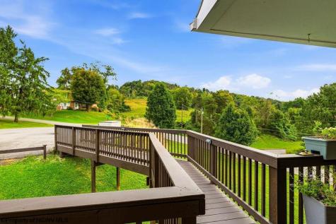 85 Pinewood Road Clarksburg WV 26301