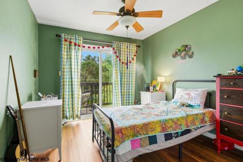 85 Pinewood Road Clarksburg WV 26301