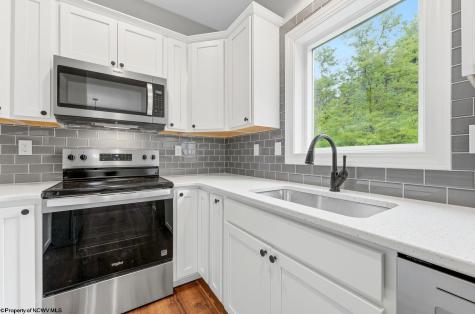 986 Ashton Place Morgantown WV 26508