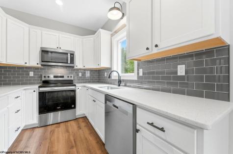 986 Ashton Place Morgantown WV 26508