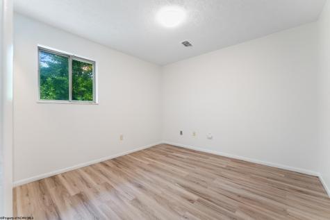 887 Tremont Street Morgantown WV 26505