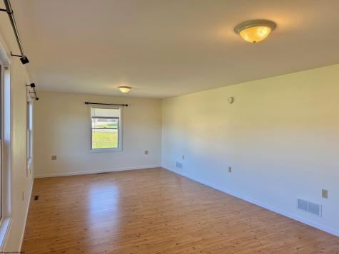 411 Pineview Drive Thomas WV 26292-8018