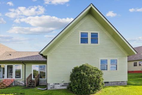 33 Cirrus Drive Davis WV 26260