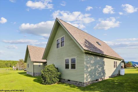 33 Cirrus Drive Davis WV 26260