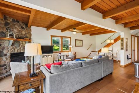 33 Cirrus Drive Davis WV 26260