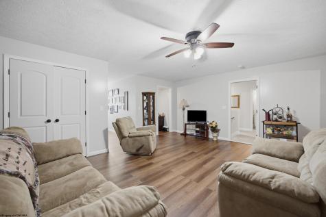 401 Tupelo Lane Bridgeport WV 26330