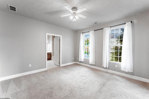 1625 Suncrest Village Morgantown WV 26505
