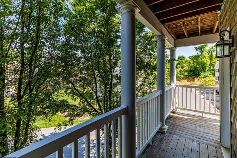 1625 Suncrest Village Morgantown WV 26505