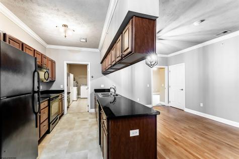 1625 Suncrest Village Morgantown WV 26505