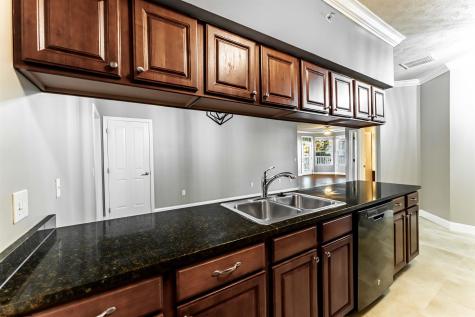1625 Suncrest Village Morgantown WV 26505