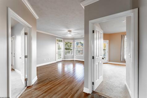 1625 Suncrest Village Morgantown WV 26505