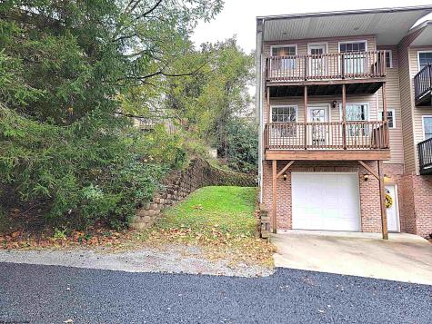 796 Alpine Street Morgantown WV 26505
