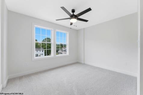 984 Ashton Place Morgantown WV 26508