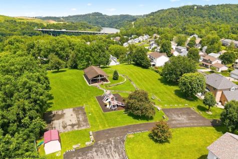 984 Ashton Place Morgantown WV 26508