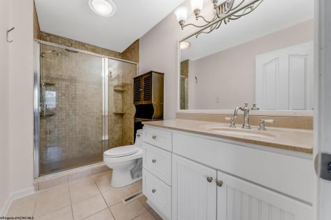 705 Lakeview Estates Morgantown WV 26508