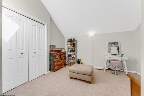 705 Lakeview Estates Morgantown WV 26508